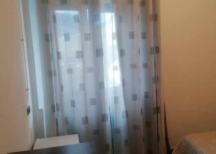 ベッド・アンド・ブレックファスト 