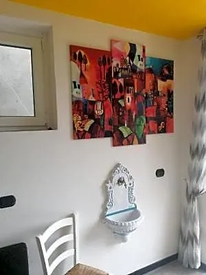 B&B 